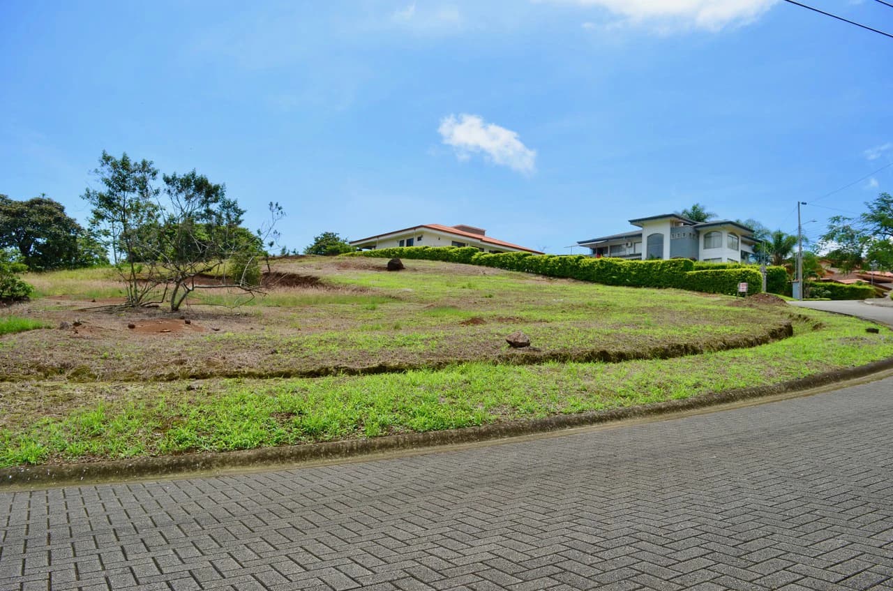 Countryside and Mountain Home Construction Site For Sale in Alajuela