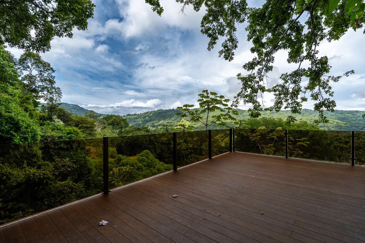Prime Location 2 Bedroom House Observation Deck - photo 5