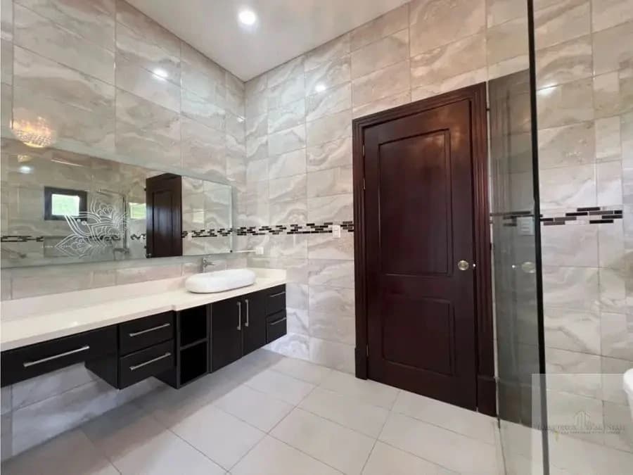 Beautiful Home in Colinas de Montealegre, Curridabat - photo 11