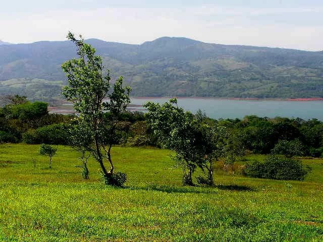Hacienda Poseidon: 33 acre property overlooking Lake and Volcano Arenal - photo 11