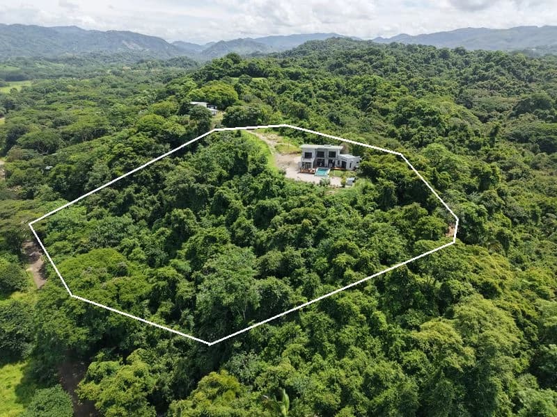 Villa Buena Vista y Lote Linda Vista: Exceptional 2.8-Acre Estate with Luxury 4-Bedroom Home, Panoramic Views, and Expansion Lot, Just Minutes from Samara