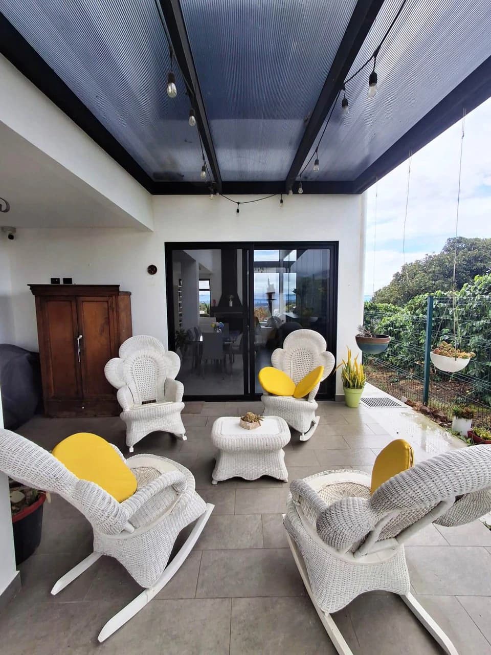 Casa Modern Elegance: 5 Bedrooms...Large Lot and Views! - photo 28