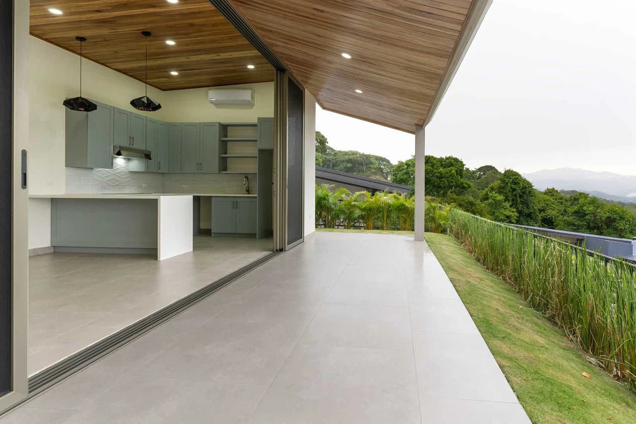 New Contemporary Home with Infinity Pool for Sale in Atenas, Costa Rica - photo 38