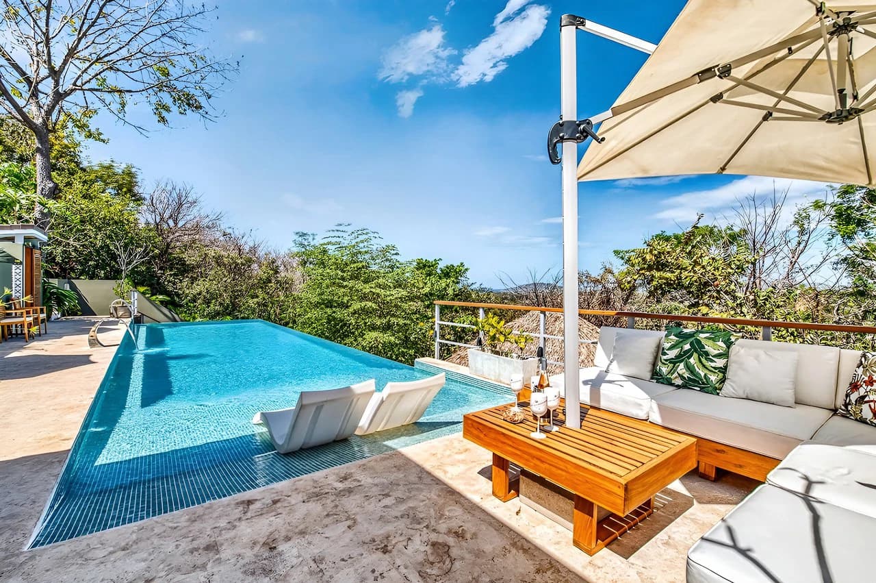 Casa Pochote: Artisan Luxury Villa Near Tamarindo | Pool, Jacuzzi & Langosta Beach Club Membership Included - photo 46