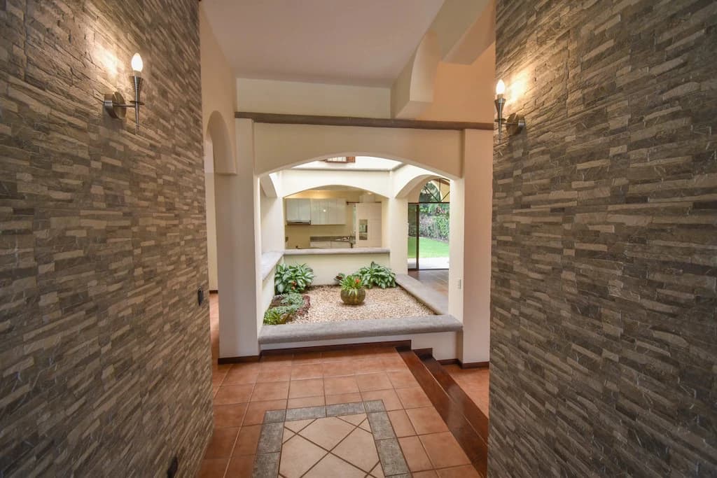 House For Sale in Pozos - photo 4