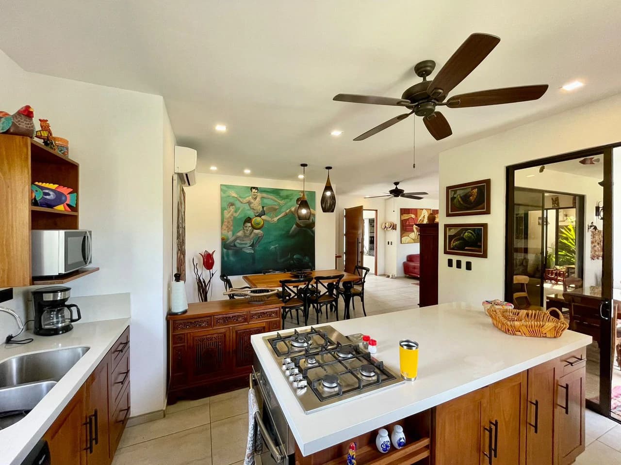 Gorgeous home in gated community one block from the beach. Playa Bejuco, Costa Rica - photo 6
