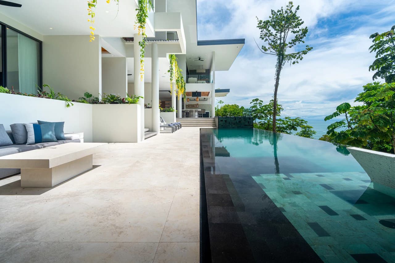 Acqua Blu: Mountain House For Sale in Escaleras - photo 91