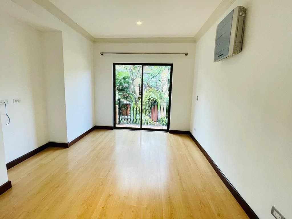 Sale of Apartment in Brasil de Mora San José Costa Rica - photo 9