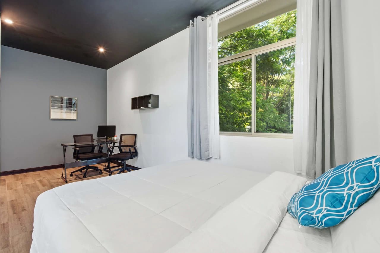 Casa Mykonos: Modern Coastal Living with Private Pool in Surfside Playa Potrero - photo 13