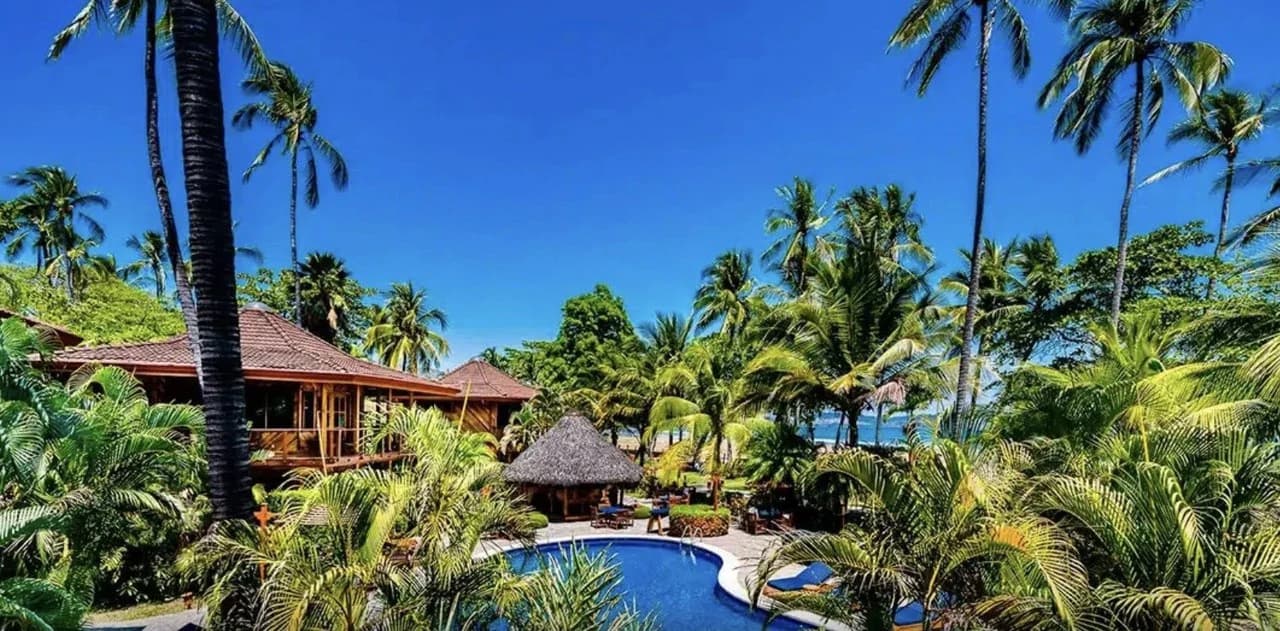 Tambor Tropical Hotel: $4,600,000 USD. PLAYA TAMBOR'S FAMOUS HOTEL AND RESTAURANT BAR. TAMBOR TROPICAL HOTEL - photo 4