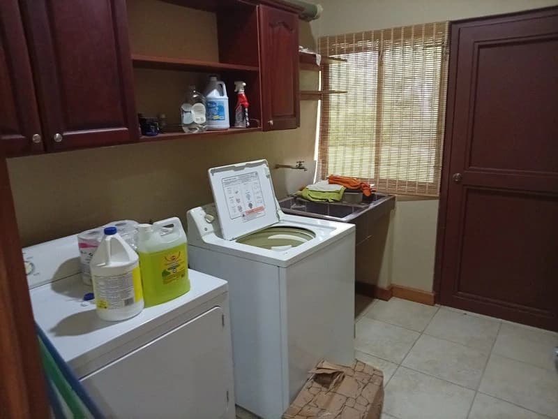 Amazing Home on Huge Lot Near the Beach - photo 23