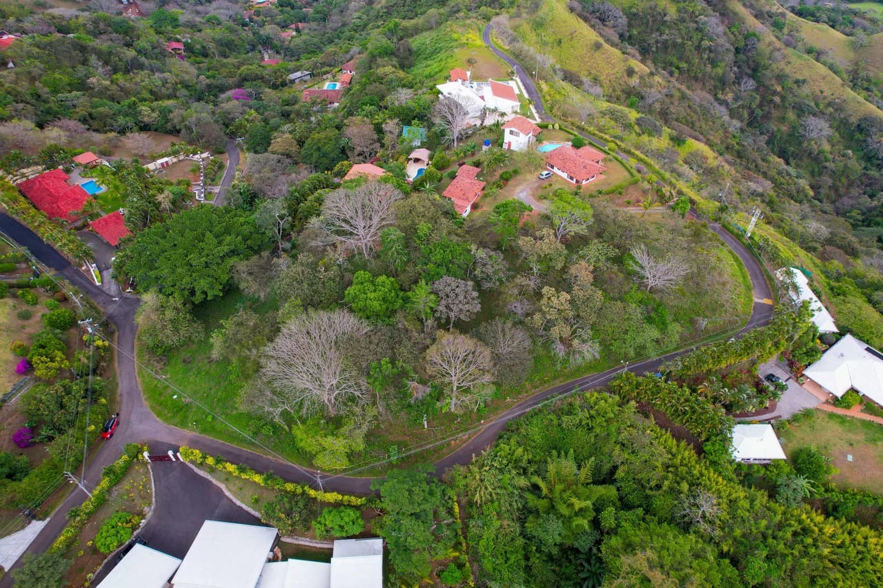 Exclusive Lot in Vista Atenas –Panoramic Views - photo 3