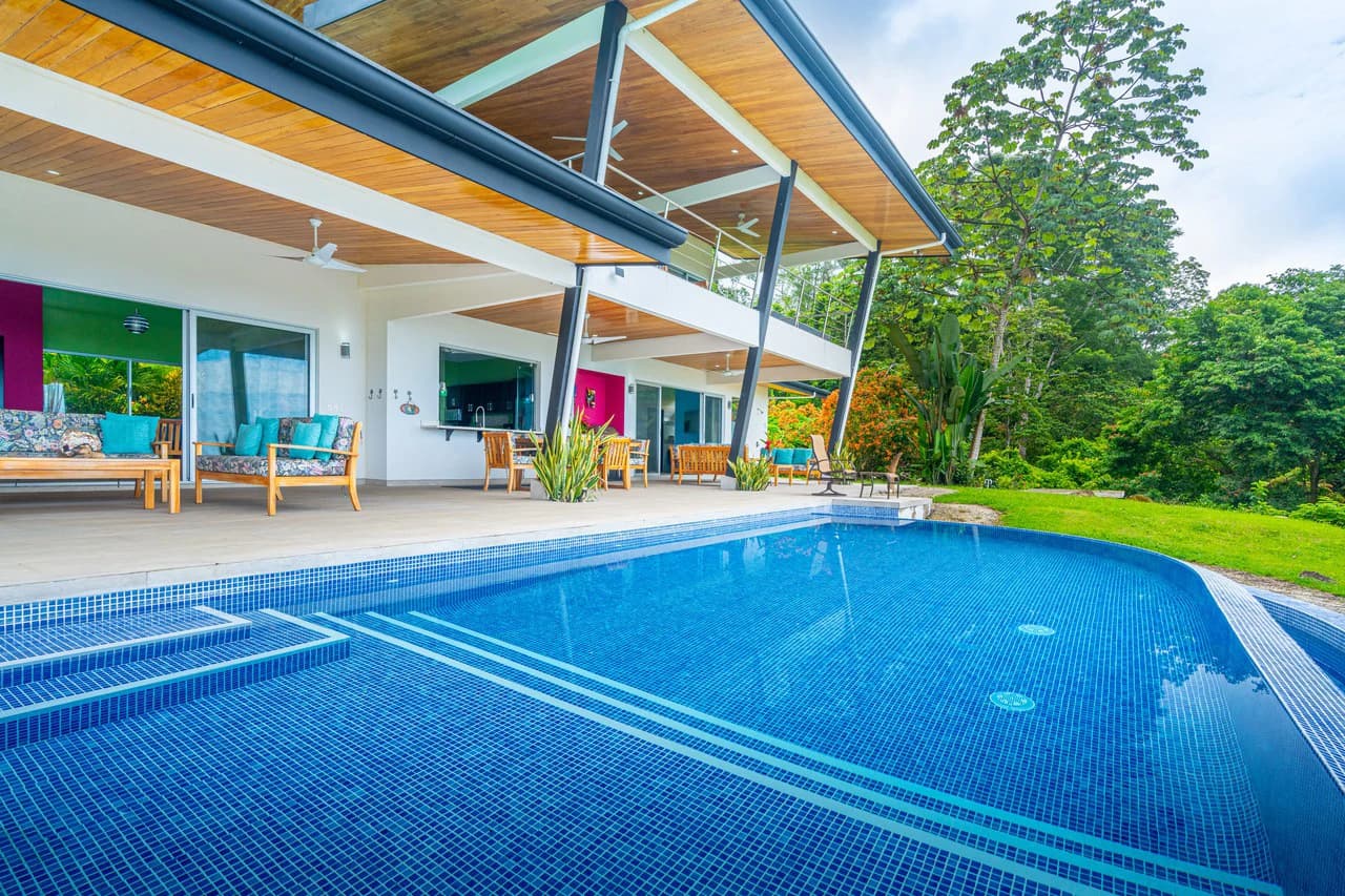Luxury Ocean View Retreat Overlooking the Whale’s Tail – Proven Rental in Gated Enclave - photo 13