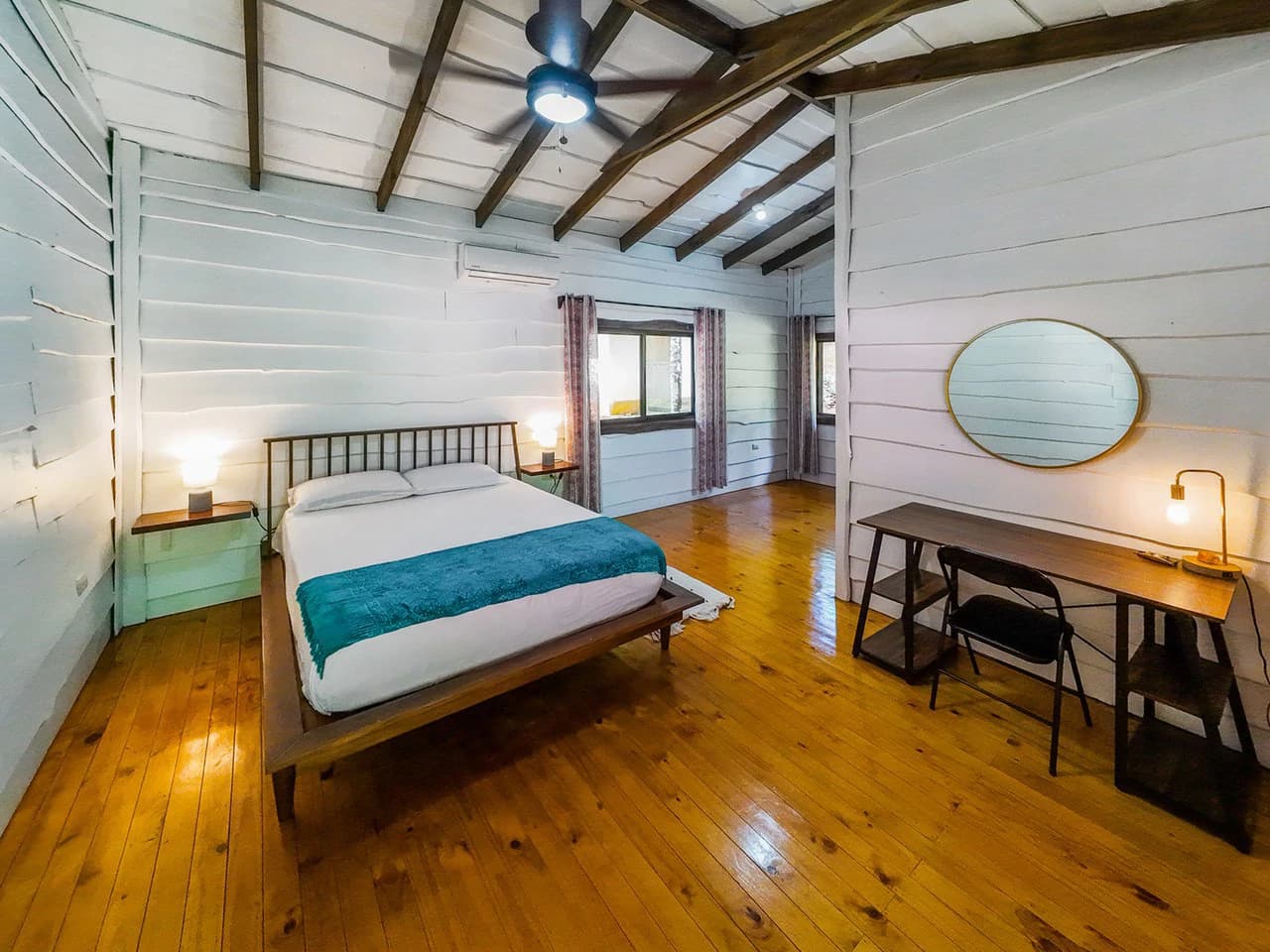 Serene Jungle Home + Guest Cabin on 3 Acres and River - photo 15