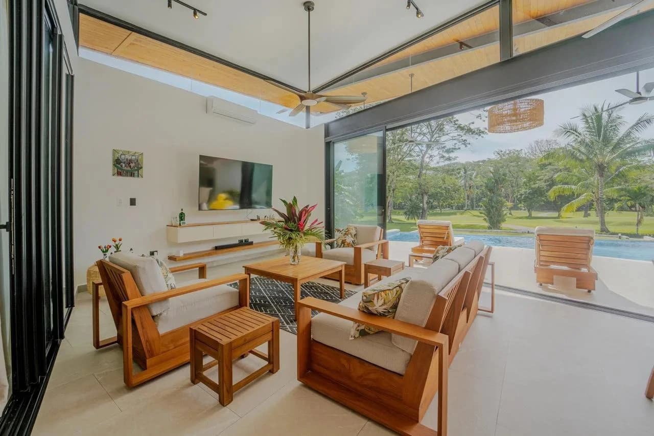 Luxury Casa Golf $1,200,000 USD: Golf-Front Architectural Estate in Los Delfines Golf & Country Club - photo 10