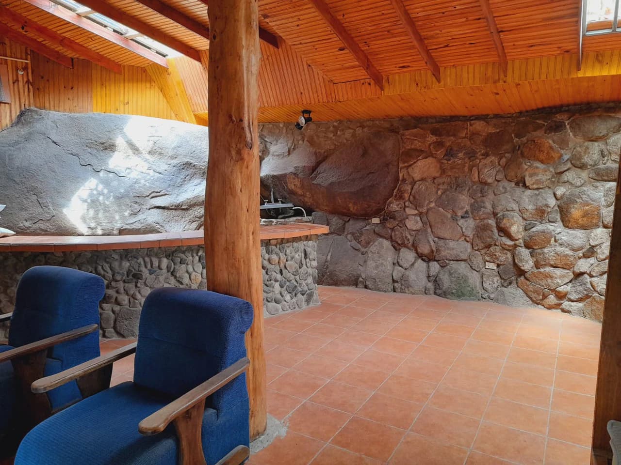 Mountain Retreat with River Views in San Gerardo de Rivas - photo 9