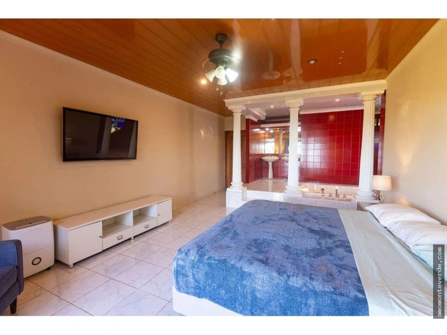 5-Acre Property with 2 Houses and Stunning Nicoya Gulf Views CE0324: 5-Acre Monteverde Retreat with Two Homes and Stunning Gulf of Nicoya Views – Ideal for Eco-Projects or Private Living - photo 9