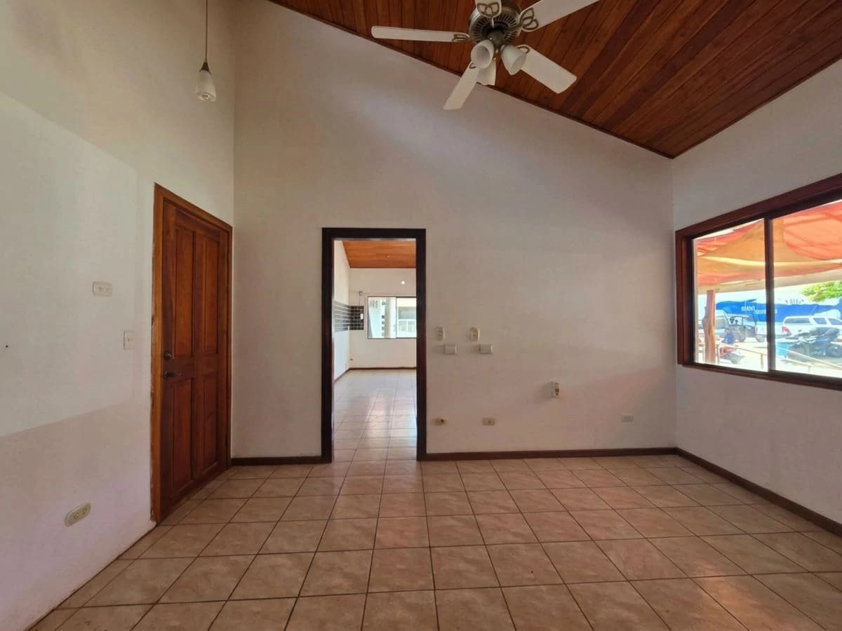 Casa Julia: A Rare Opportunity in the Heart of Sámara – Home with Commercial Space or Expansion Potential - photo 12