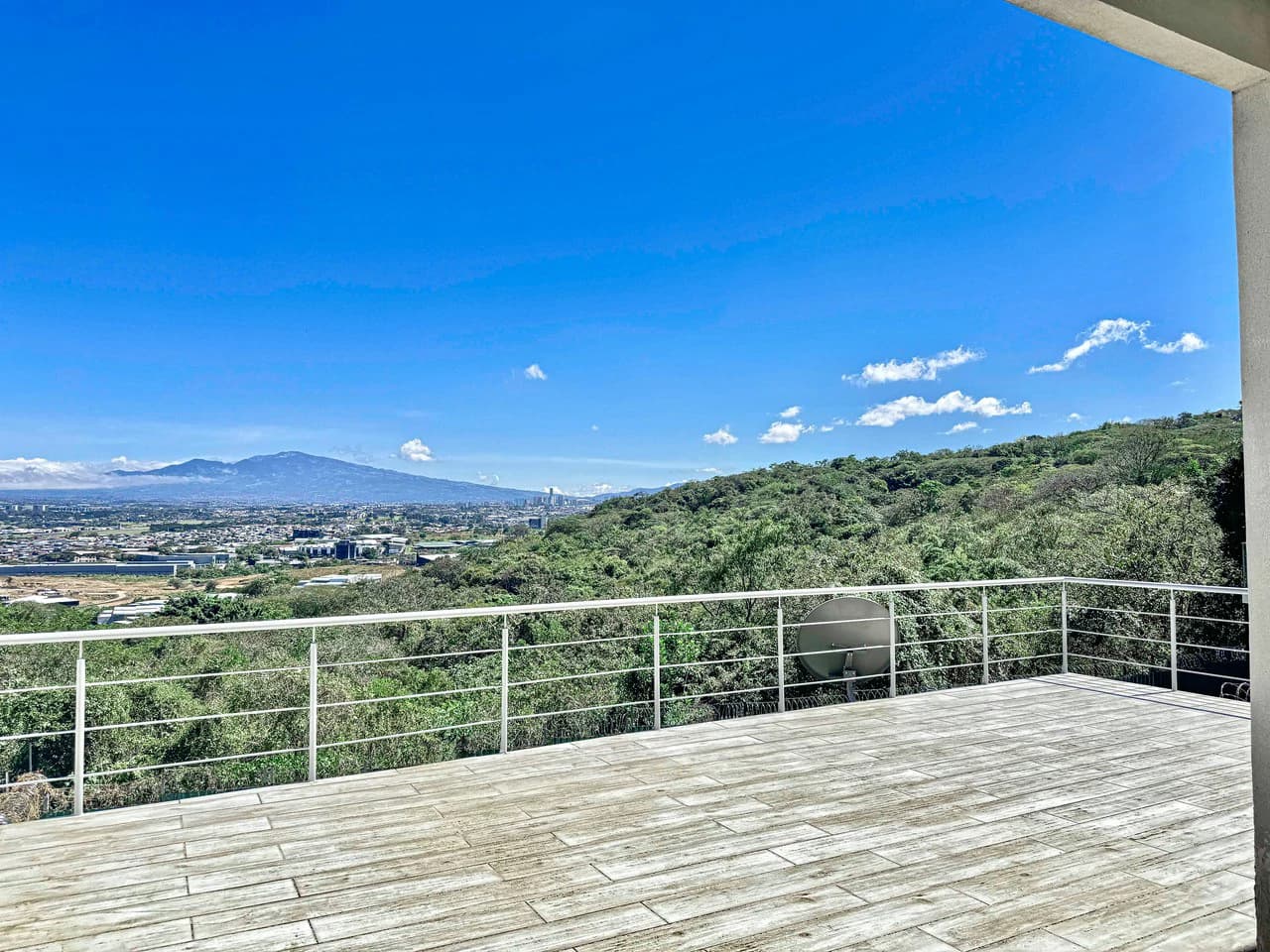 Casa Hilltop: Casa Hilltop mountainside home for sale in Guachipelin Escazu - photo 3