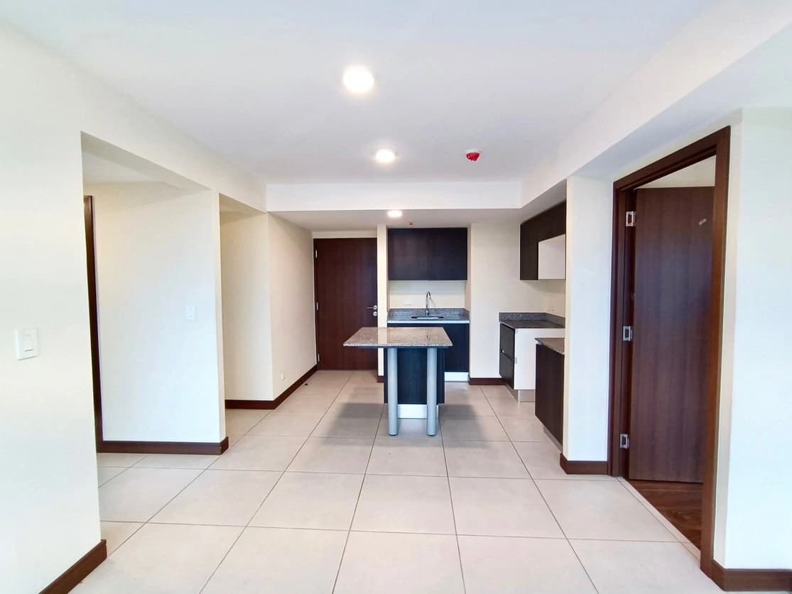 Torre Los Yoses: 3 bedroom apartment for sale in Torre Los Yoses - photo 2