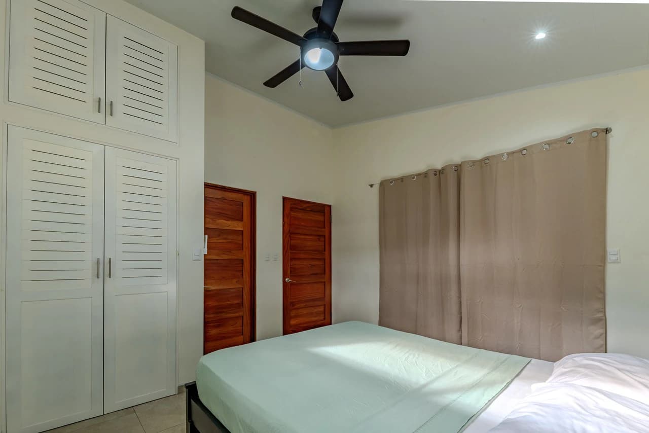 Modern 3-Bedroom Home Near Marino Ballena National Park – Central Uvita - photo 7