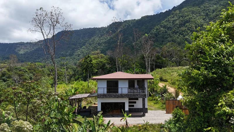 Stunning 3-Bed, 3-Bath Home with Ocean & Mountain Views in Tinamaste - photo 7
