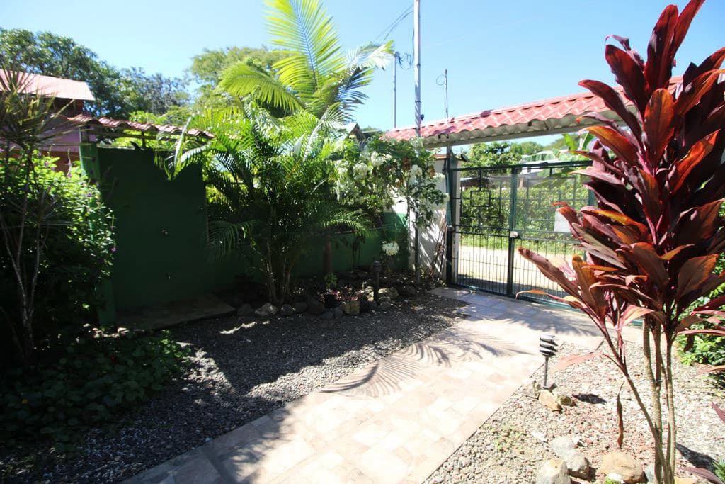 Casa Nela: Brand new multi-family home and income-producing property, steps from the beach - photo 3