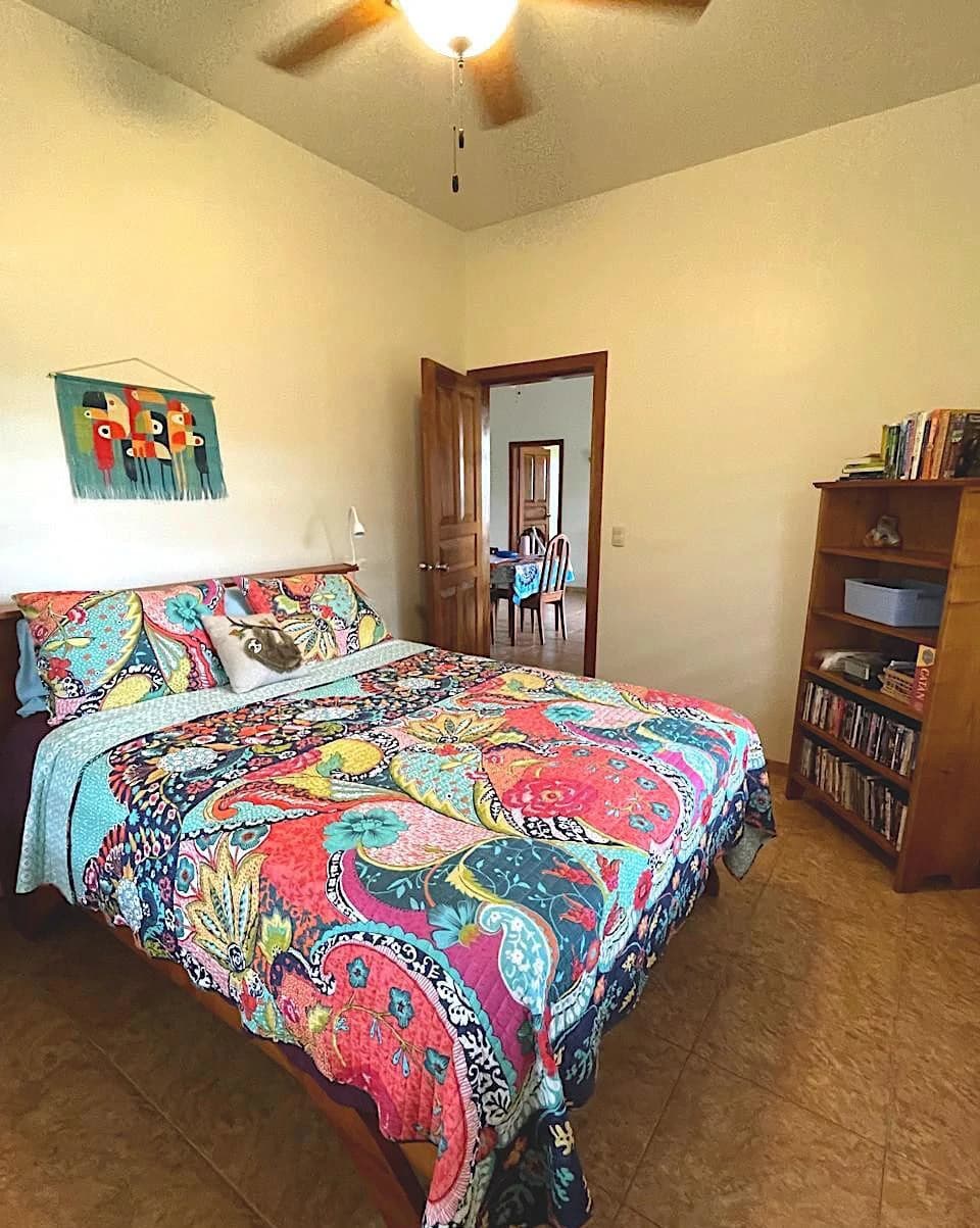 VILLA PIETRA: CAPTIVATING LAKE ARENAL ESTATE WITH GUEST CASITA - photo 17