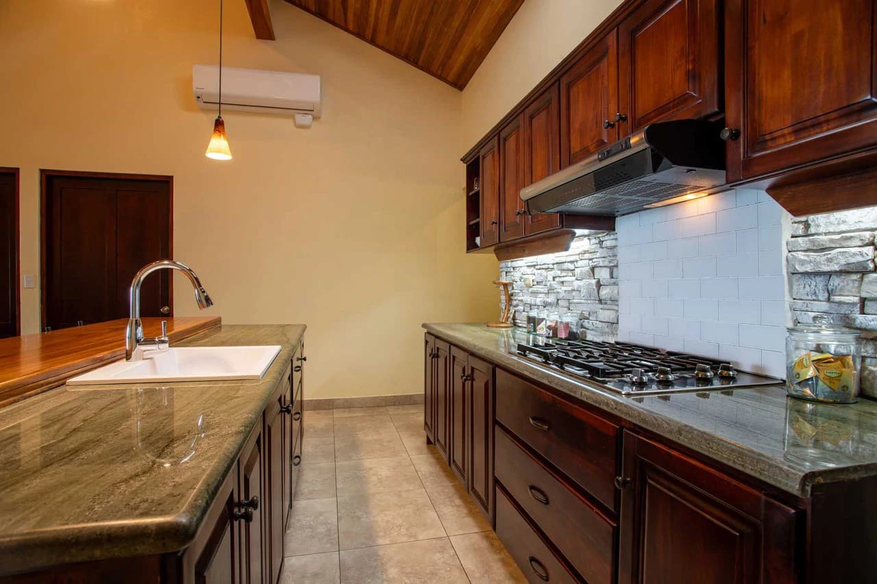House for sale in San Mateo with ocean view - photo 3