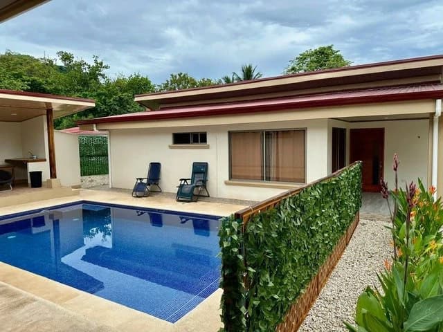 2 Homes for the Price of 1 – Turnkey Rental Income in Playa Tambor!: $325,000 USD | 6 Bedrooms | Prime Location | Excellent ROI Potential - photo 3