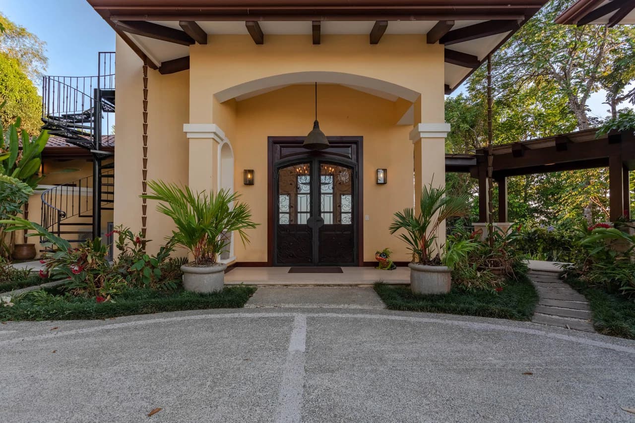 Nido Escondido Luxury Home in Private Community in Dominical - photo 7