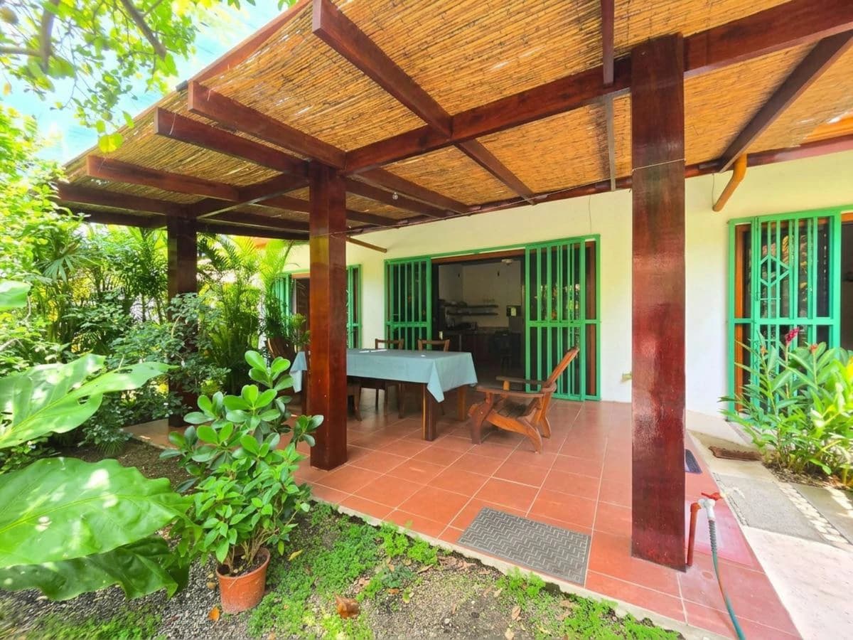 Casa Julia: A Rare Opportunity in the Heart of Sámara – Home with Commercial Space or Expansion Potential - photo 1