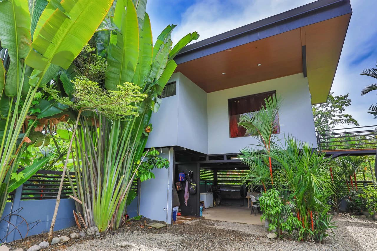 Apartment Hotel with Owners Suite, Fantastic Oportunity for Hostel in Uvita - photo 26