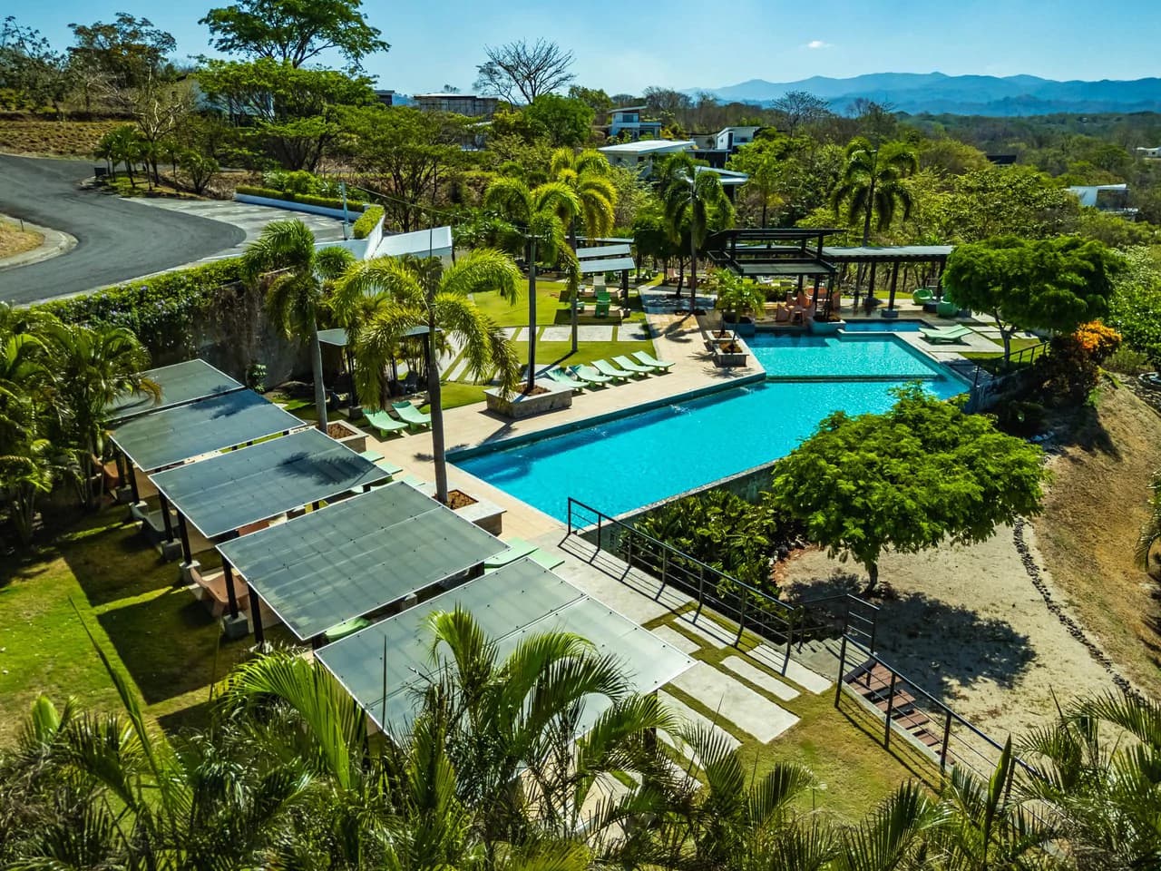 Lomas del Sol #22: Affordable Beachside Lot in Marbella Gated Community - photo 4