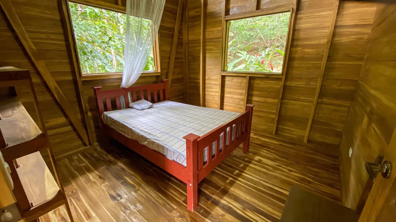 4 Bd/3 Ba - Two Caribbean Homes w/ Pool, on 5000m²: Dual Home Jungle Property in Punta Uva - photo 20