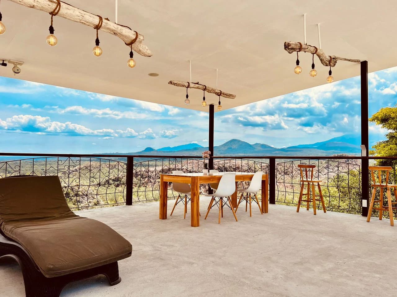 Mountain House For Sale in Curubandé - photo 8