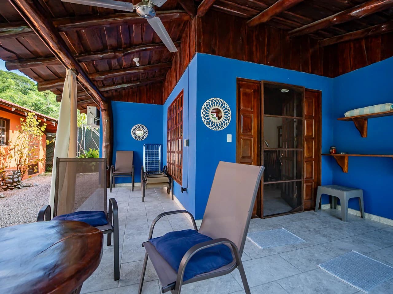 Top-Rated Airbnb Oasis Close to Samara: Countryside House For Sale in Playa Samara - photo 4