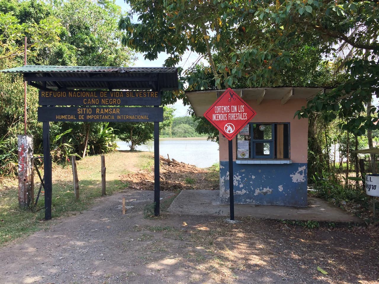 Propiedad grande: Countryside Home Construction Site For Sale in Caño Negro - photo 13