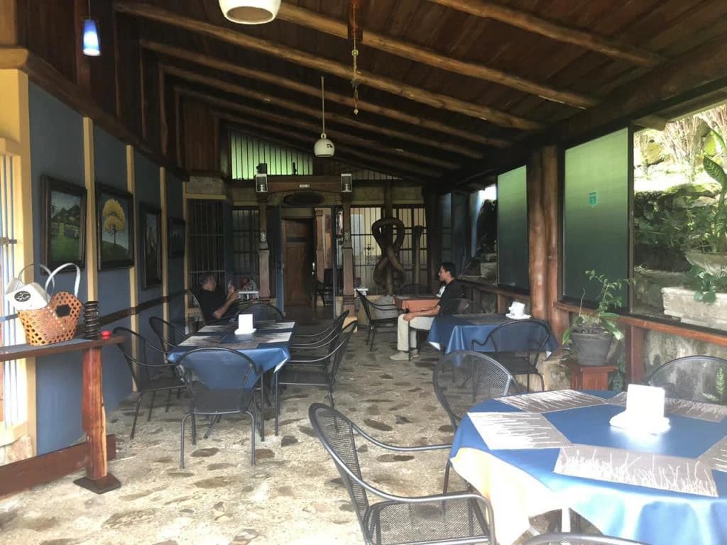Beautiful Mountain Property for Sale in the Tourist Area of Miravalles, Currently Rented and Operating as a Restaurant – Excellent Investment Opportunity - photo 10