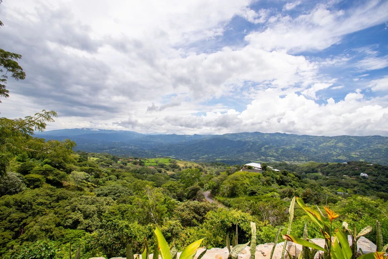 Brand-New Home for Sale in Vista Guácimo, Atenas | Infinity Pool | 180° Views - photo 33