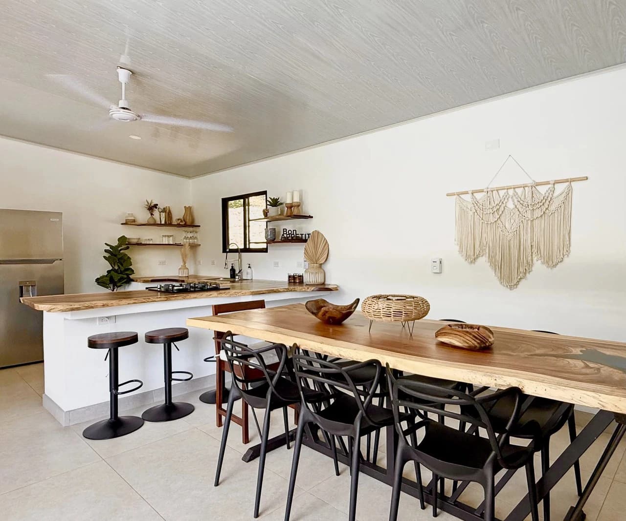 CASA BRISA ABIERTA: Turnkey Tropical Living on the Edge of Cobano $349,950 USD - photo 12