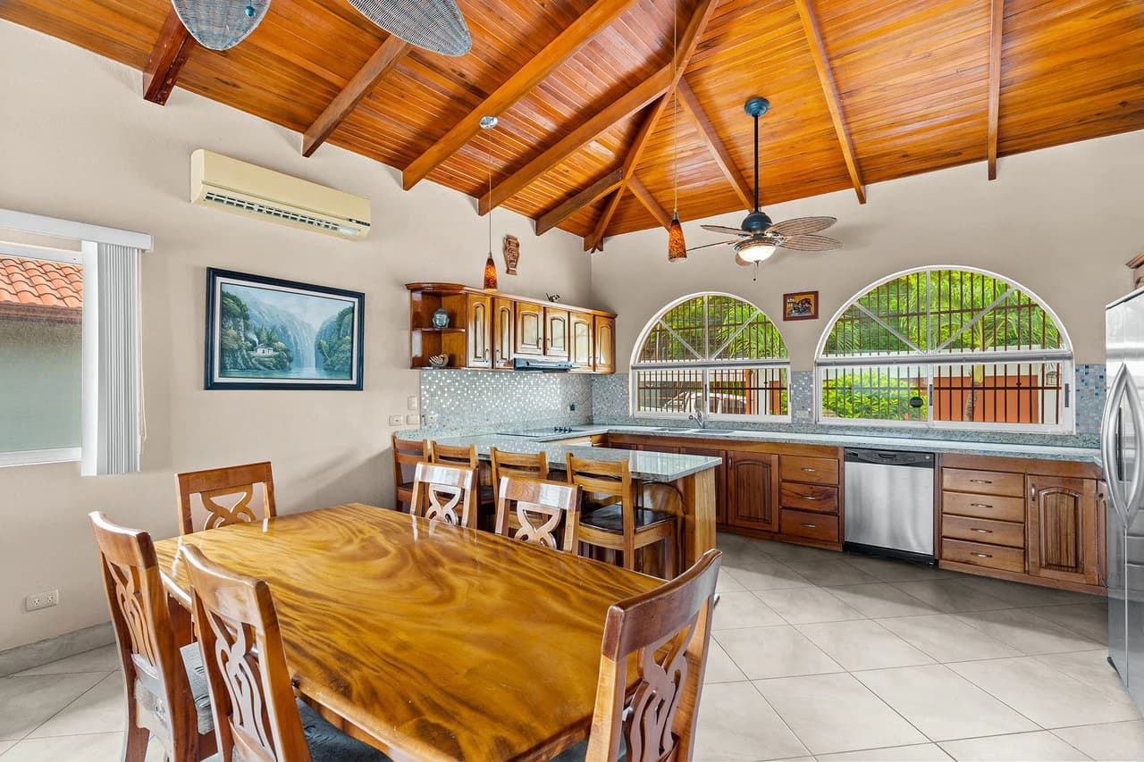 Casa Sunny: Ocean View Investment Opportunity in Tamarindo - photo 18