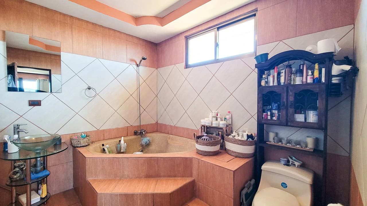 Exclusive property in condominium 5 minutes from the Center of Grecia - photo 11