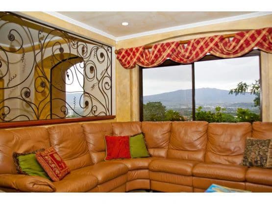 House For Sale in Piedades - photo 5