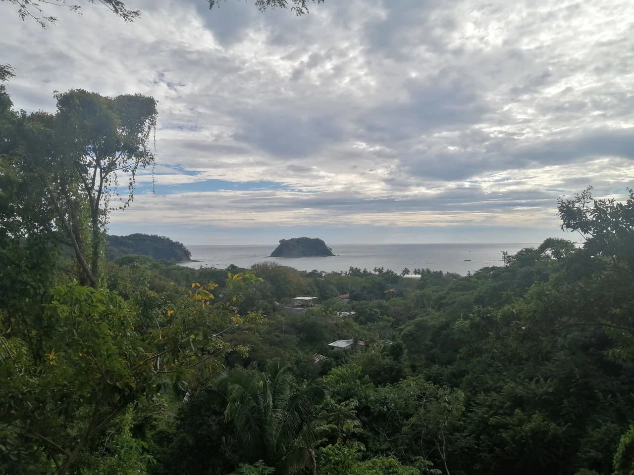 Large Oceanview Lot With Platform Close to Samara - photo 3