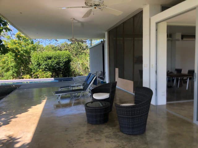Fine private modern house in spacious ocean view property - photo 10