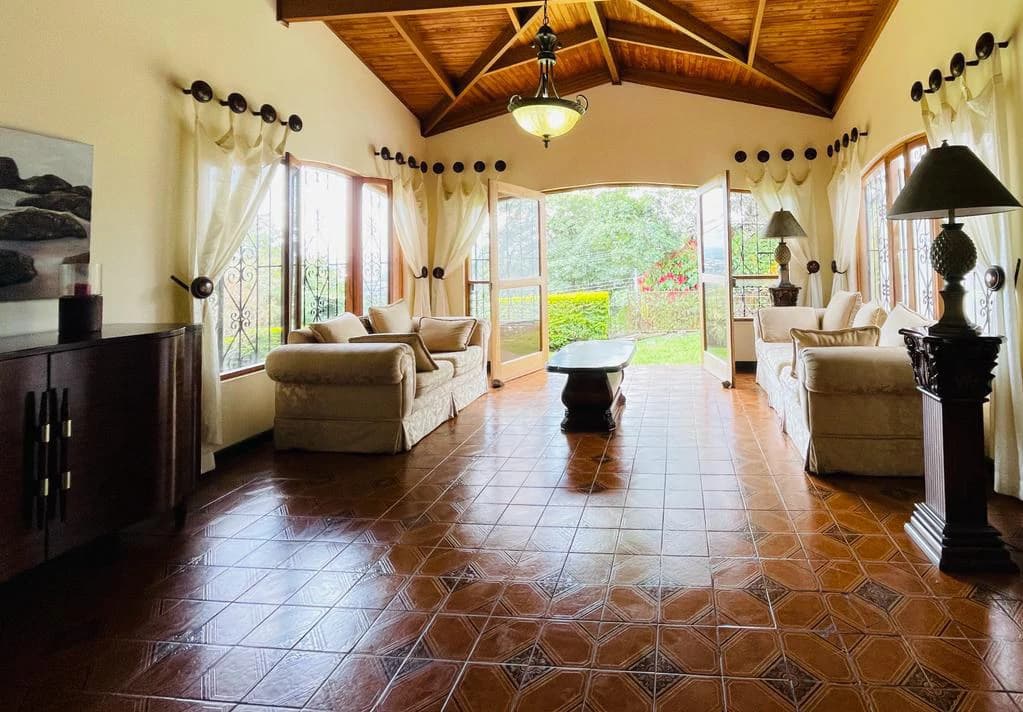 Independent House for Sale with Beautiful View Santa Ana Costa Rica - photo 4