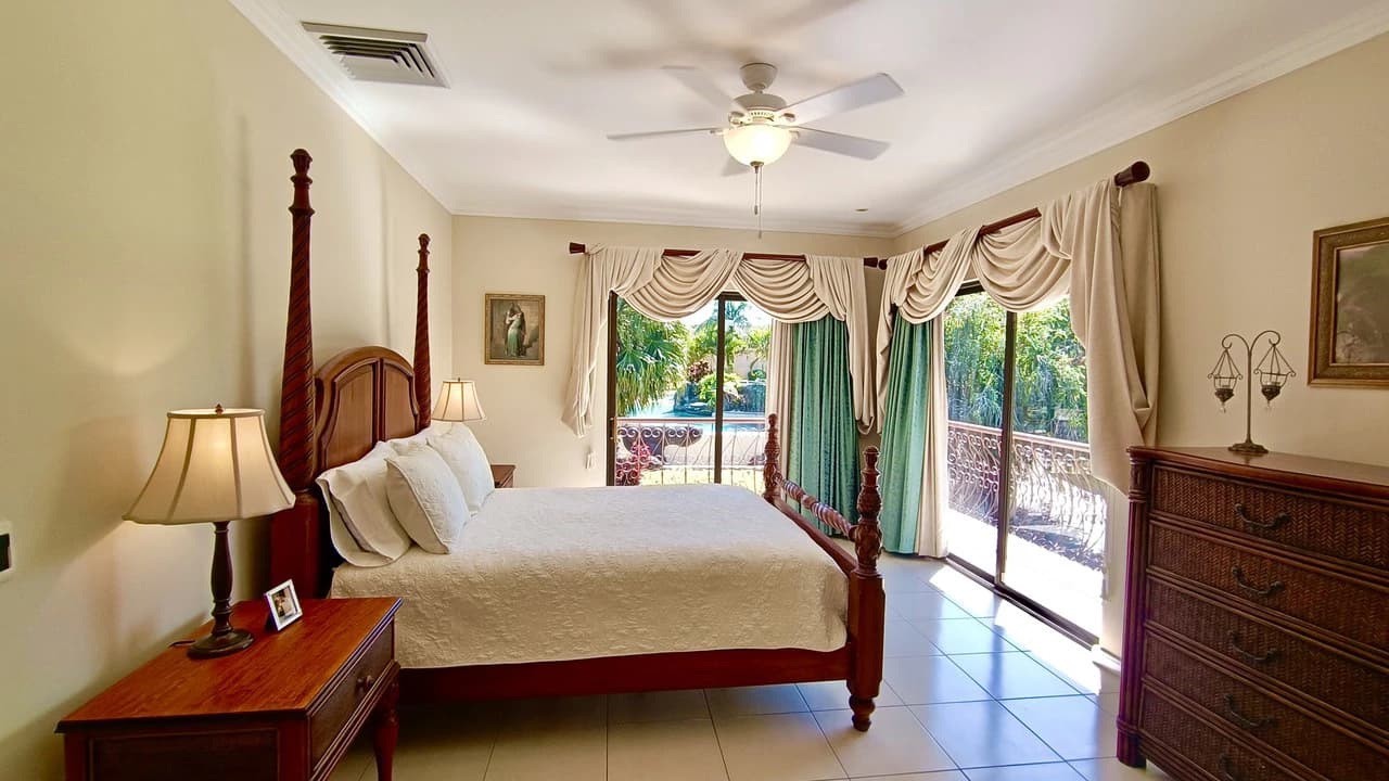 House for sale in Belen, Heredia, Costa Rica. Totally furnished!!! - photo 12