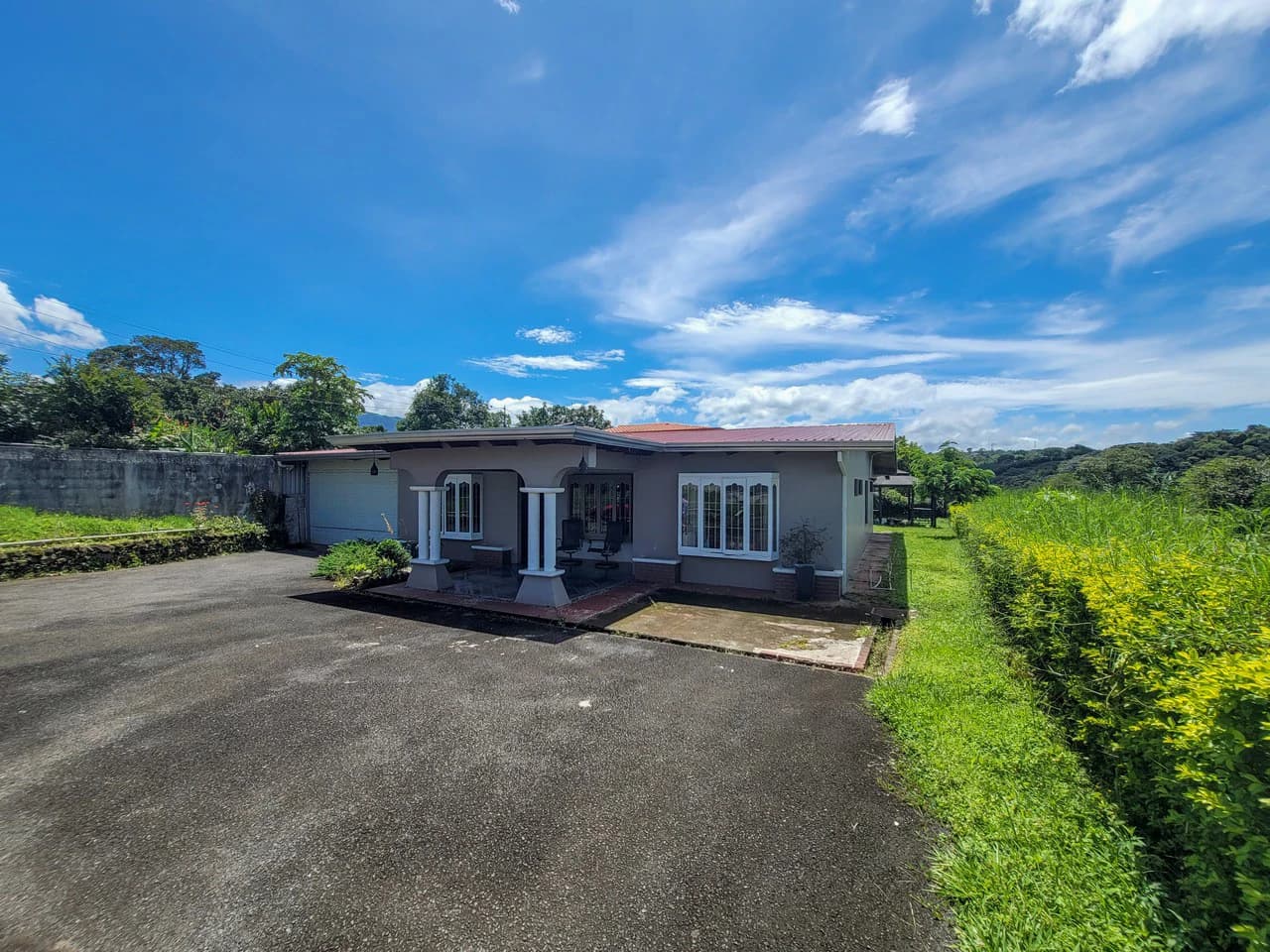 House For Sale in Santa Gertrudis