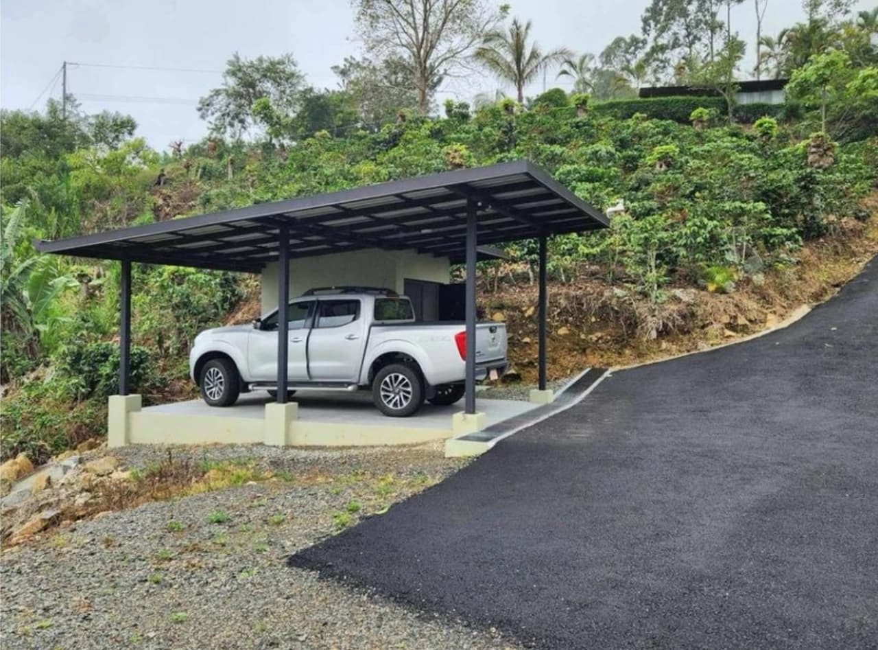Modern Country House with Guest Cottage Amidst a Coffee Plantation in Perez Zeledon, Costa Rica - photo 12